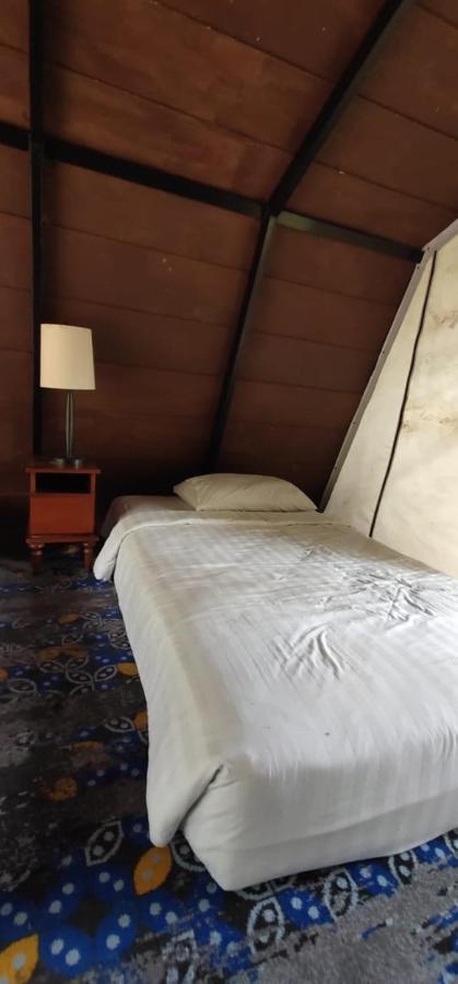 Seribu Batu Songgo Langit Resort & Camp Bantul Dış mekan fotoğraf