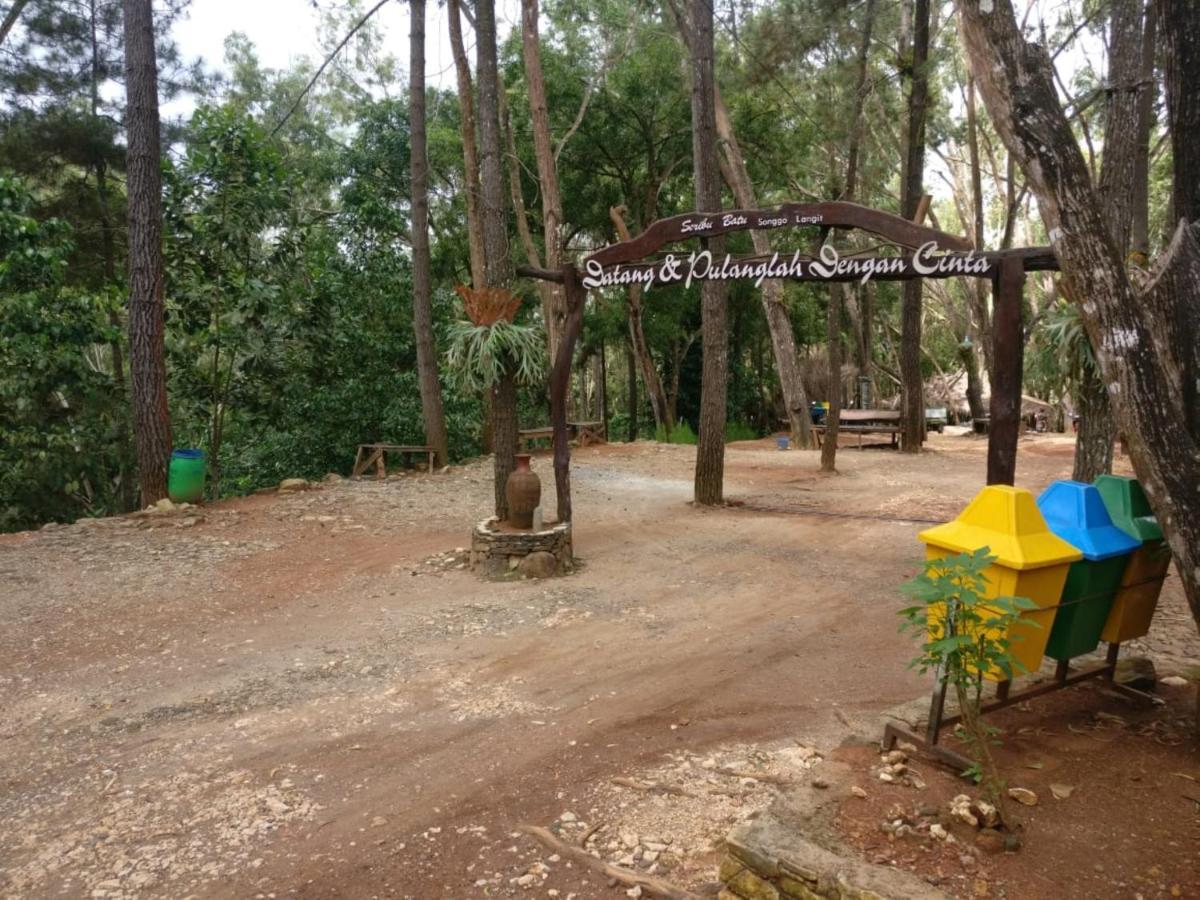 Seribu Batu Songgo Langit Resort & Camp Bantul Dış mekan fotoğraf