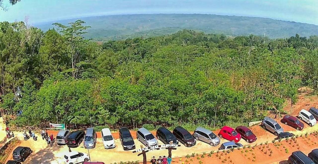 Seribu Batu Songgo Langit Resort & Camp Bantul Dış mekan fotoğraf