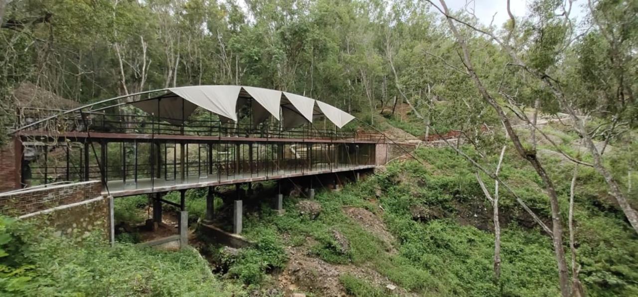 Seribu Batu Songgo Langit Resort & Camp Bantul Dış mekan fotoğraf