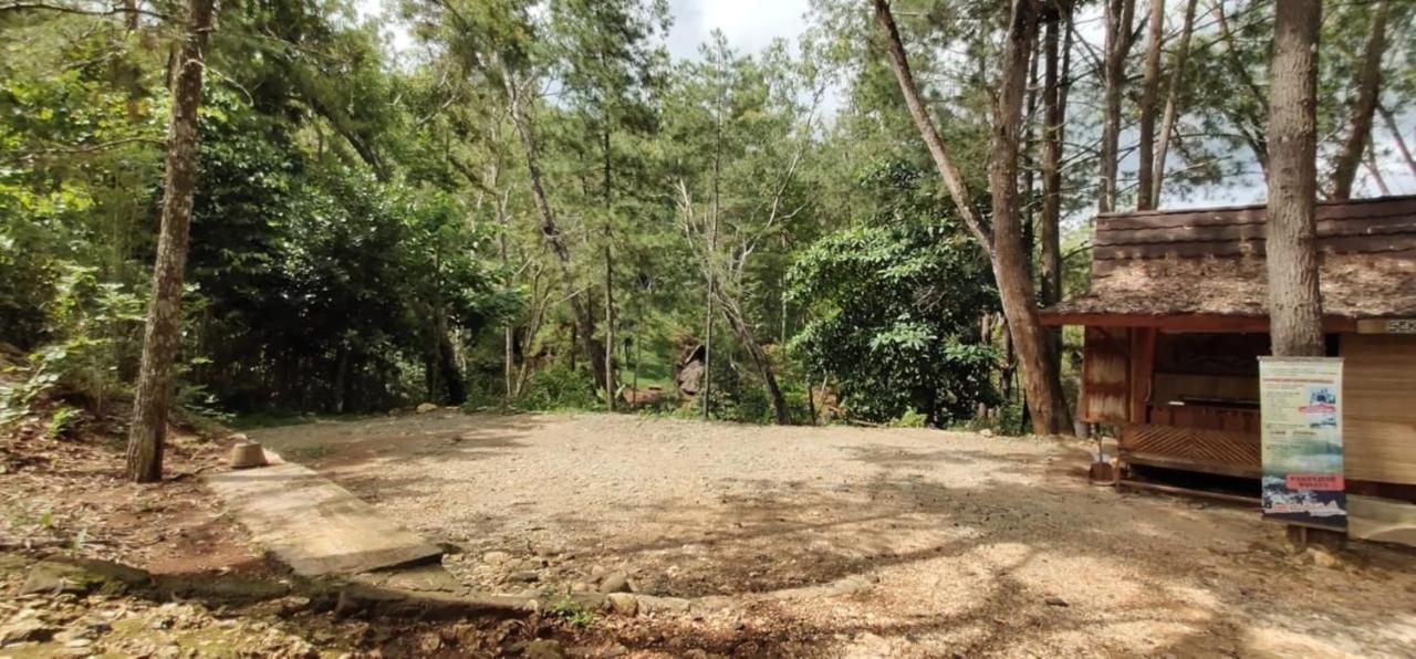Seribu Batu Songgo Langit Resort & Camp Bantul Dış mekan fotoğraf